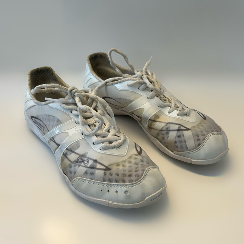 NFinity white cheer shoes